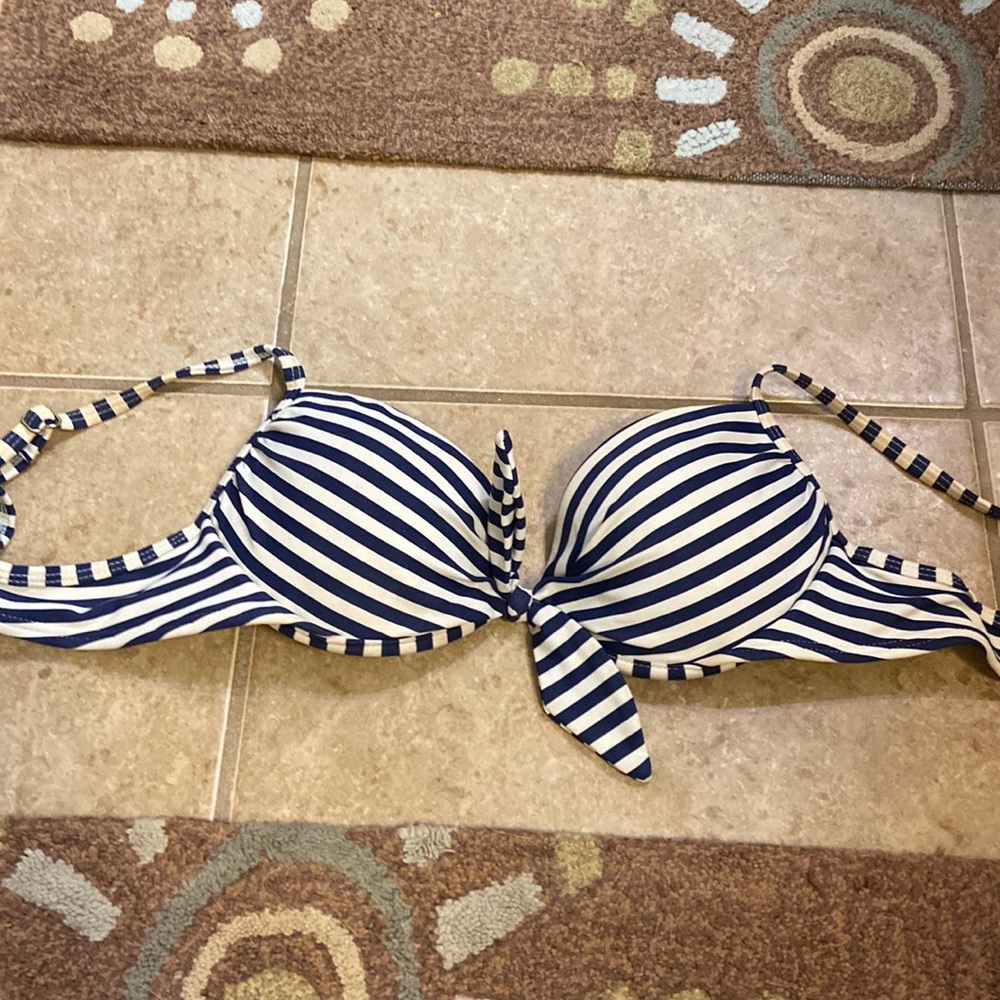 Bikini top